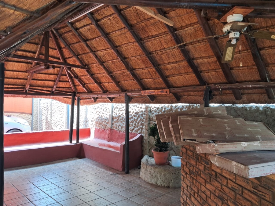 3 Bedroom Property for Sale in Geelhoutpark North West